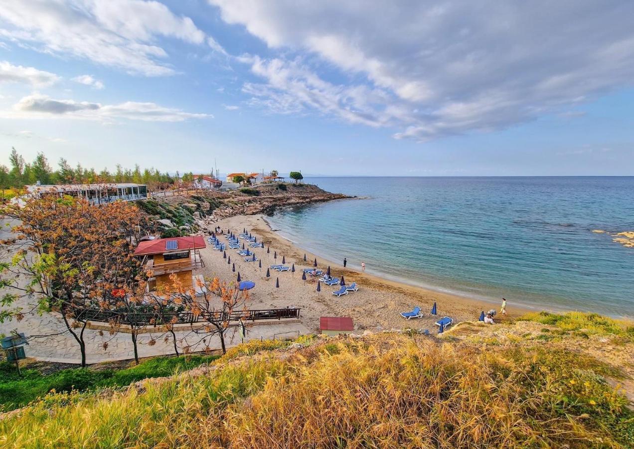 Villa Angel - Exotic Villa 200M From Beach 파라림니 외부 사진