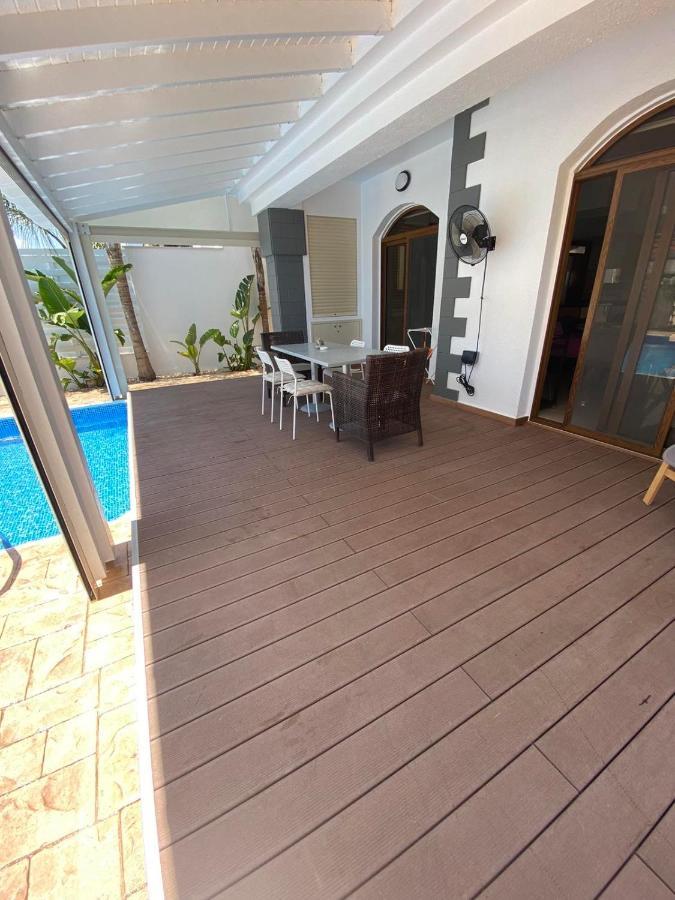 Villa Angel - Exotic Villa 200M From Beach 파라림니 외부 사진